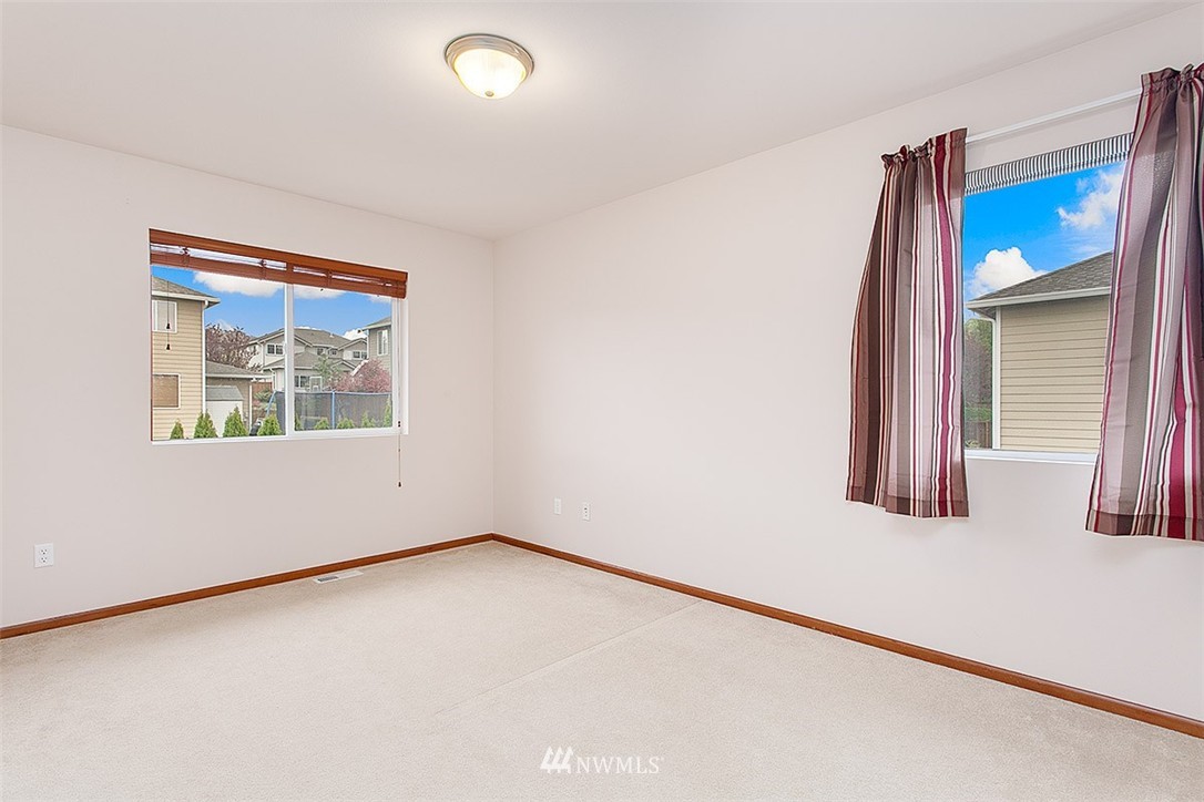 5930 Northeast 2nd Court Renton, WA 98059 - Photo 21 of 25