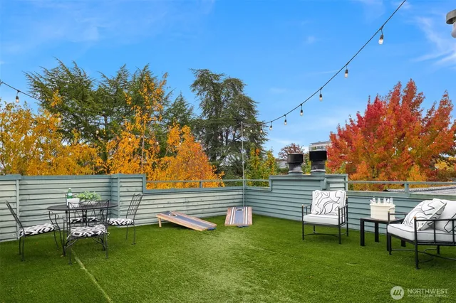 $739,950 | 1929 42nd Avenue East, Unit B, Seattle, WA 98112