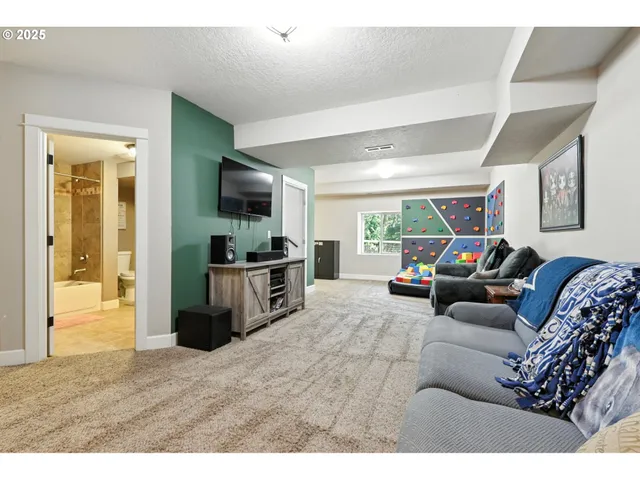 $775,000 | 120 Skinner Road, Woodland, WA 98674