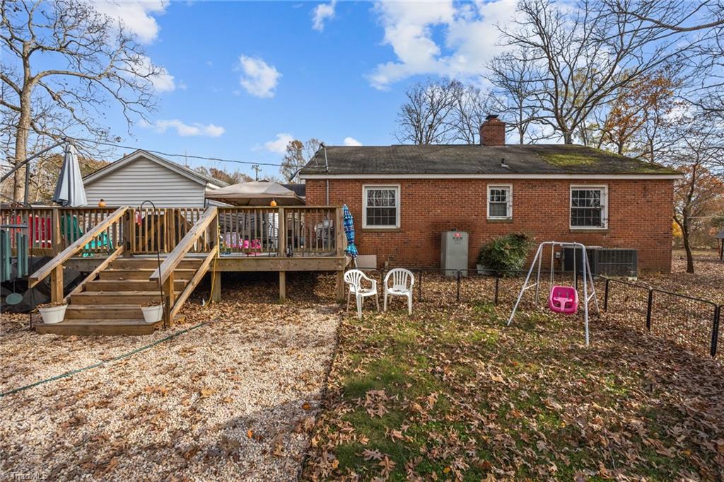 1646 Sandy Cross Road Burlington, NC 27217 - Photo 7 of 22