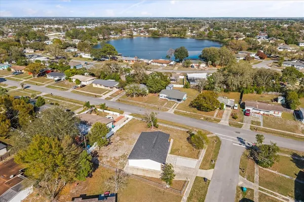 $268,000 | 930 Radcliff Street, Deltona, FL 32725