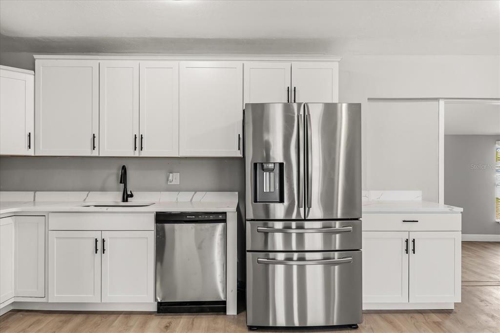 930 Radcliff Street Deltona, FL 32725 - Photo 7 of 24