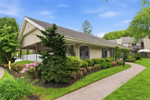 $965,000 | 67 Villas Circle, Melville, NY 11747