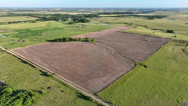 $245,830 | 0 100 Avenue, Herington, KS 67449