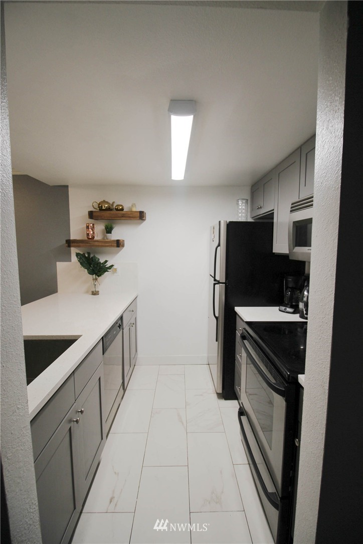 13007 East Gibson Road, Unit U137 Everett, WA 98204 - Photo 11 of 25 Gallery Image 11