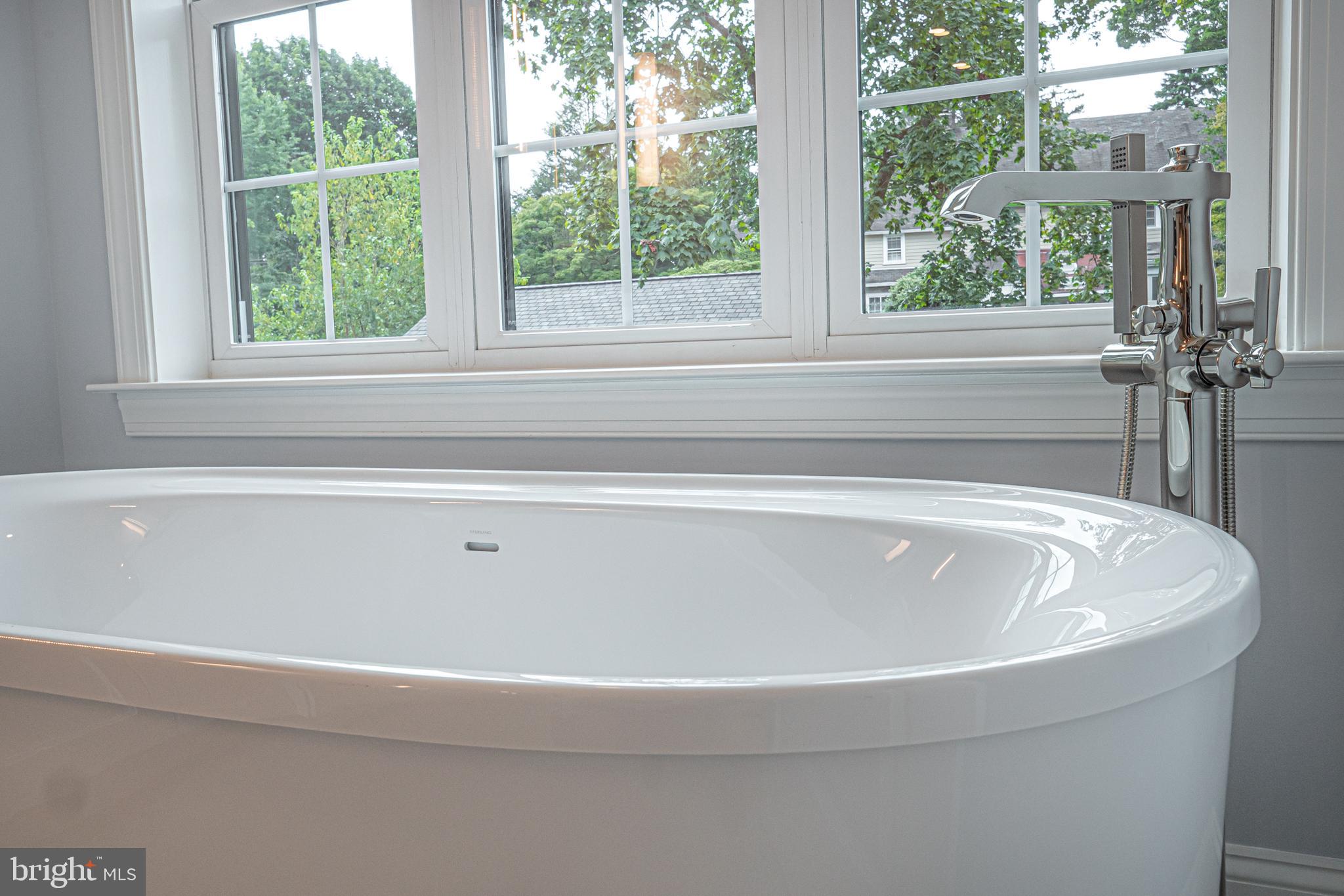 2 Timber Mill Lane, Unit SERENO Landenberg, PA 19350 - Photo 39 of 62 a bath tub sitting in front of a window