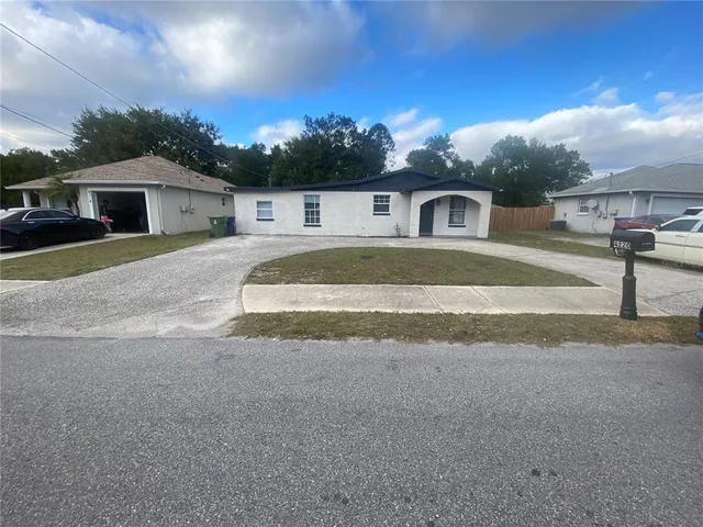 $2,200 | 4220 East Powhatan Avenue, Tampa, FL 33610