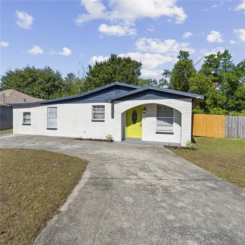 $2,400 | 4220 East Powhatan Avenue, Tampa, FL 33610