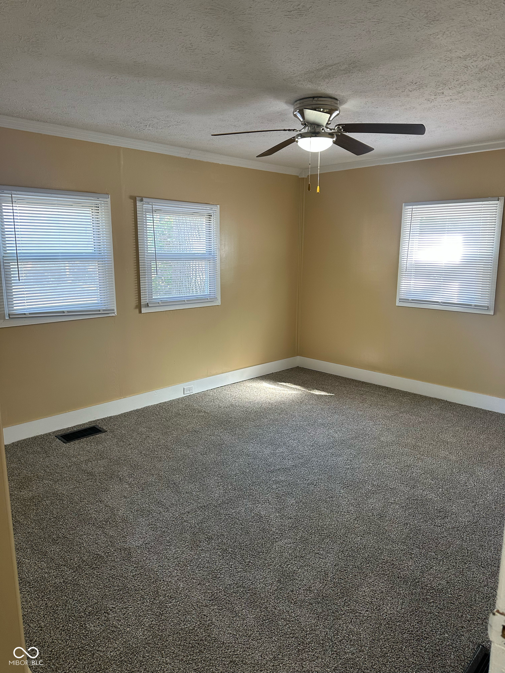 1120 West 9th Street Anderson, IN 46016 - Photo 11 of 16