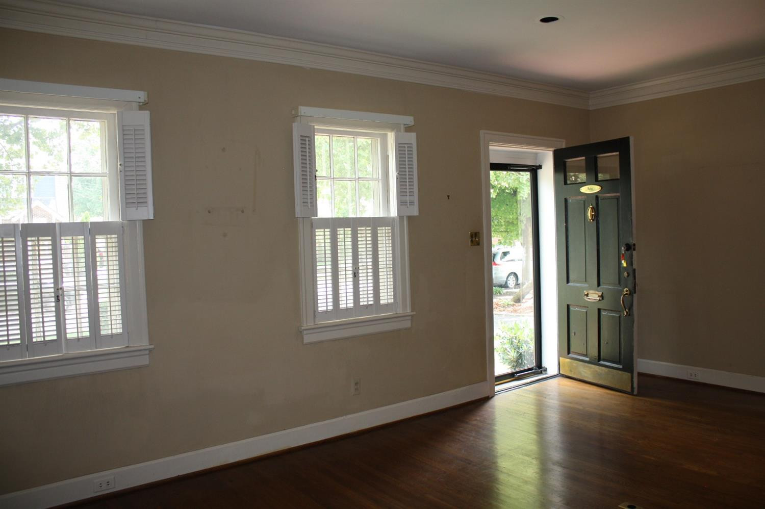 423 Dudley Road Lexington, KY 40502 - Photo 3 of 26 Photo 3