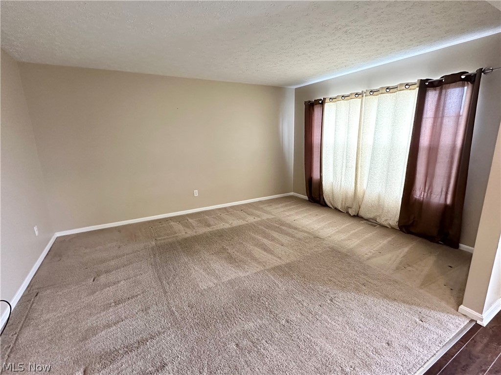 8408 Murray Ridge Road Elyria, OH 44035 - Photo 2 of 12 Gallery Image 2