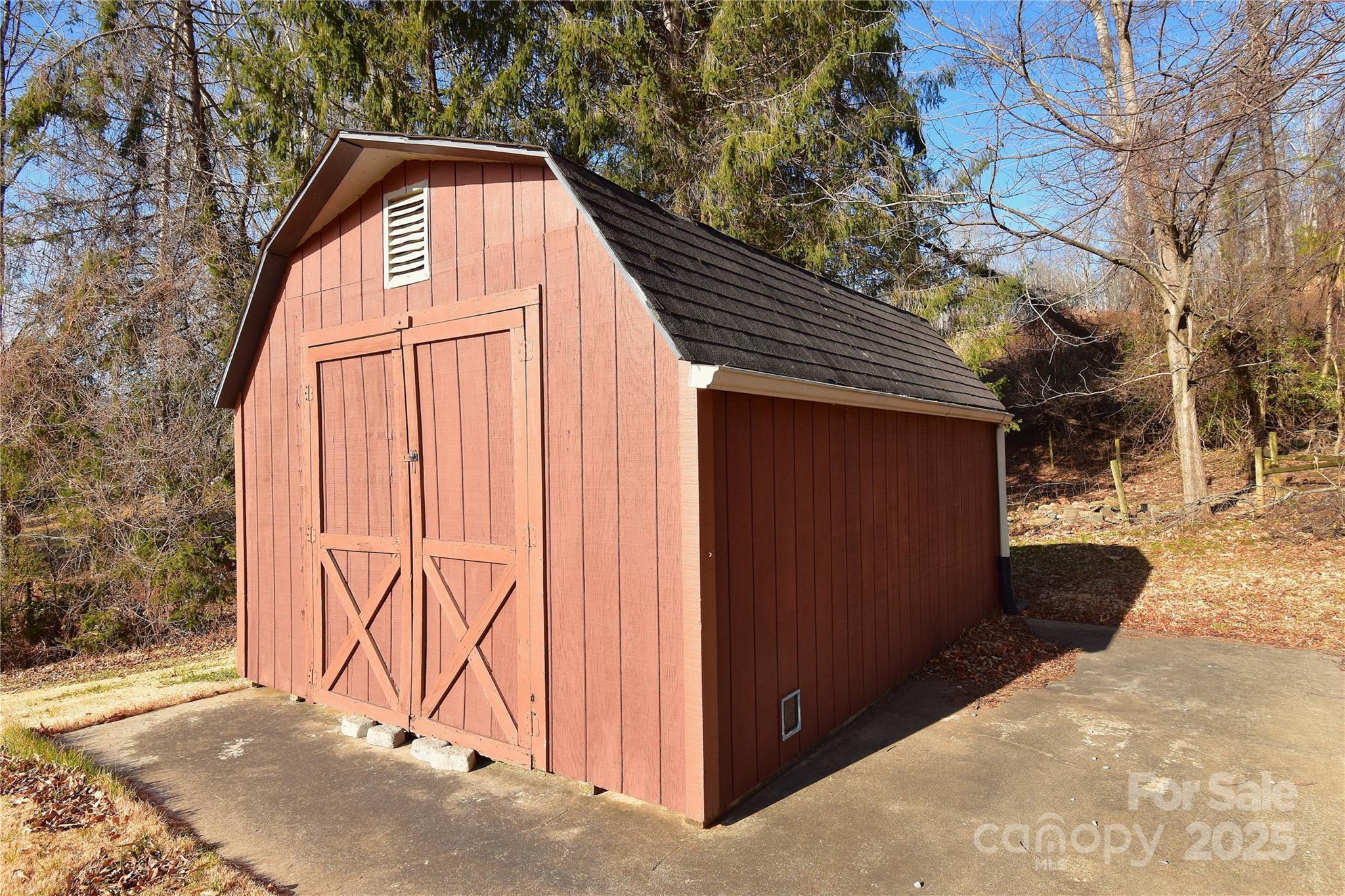 233 Ledbetter Road Arden, NC 28704 - Photo 44 of 45 a view of entrance gate of house