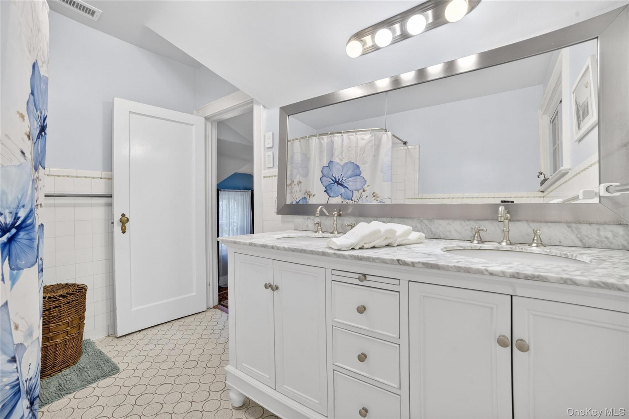 77 Edgemont Road Scarsdale, NY 10583 - Photo 24 of 43
