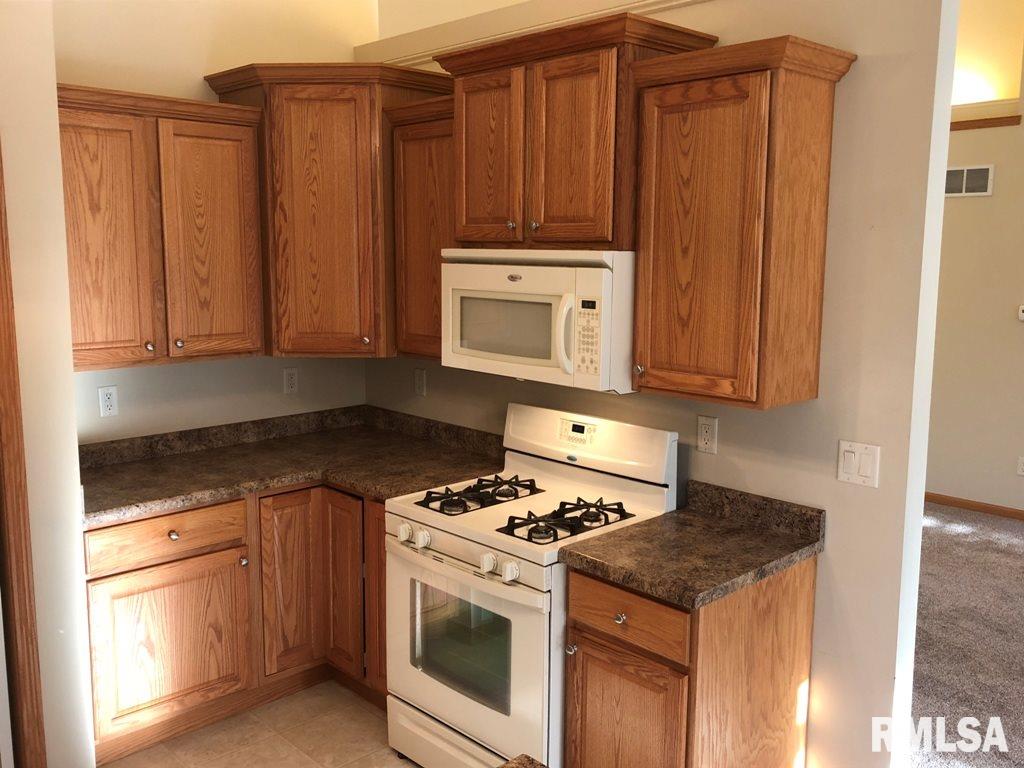 416 Kevin Road Blue Grass, IA 52726 - Photo 11 of 24 Gallery Image 11