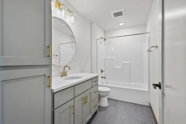 $429,900 | 710 Tambour Court, De Pere, WI 54115