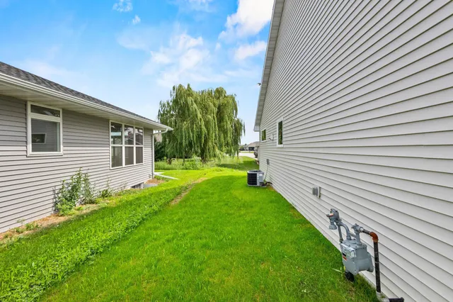 $429,900 | 710 Tambour Court, De Pere, WI 54115