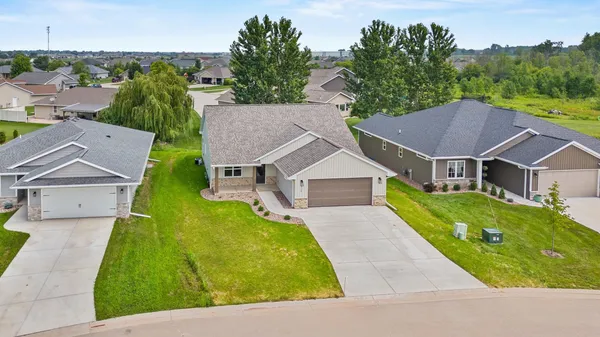 $429,900 | 710 Tambour Court, De Pere, WI 54115