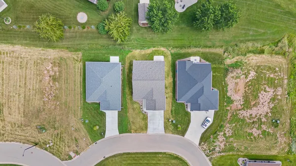 $429,900 | 710 Tambour Court, De Pere, WI 54115