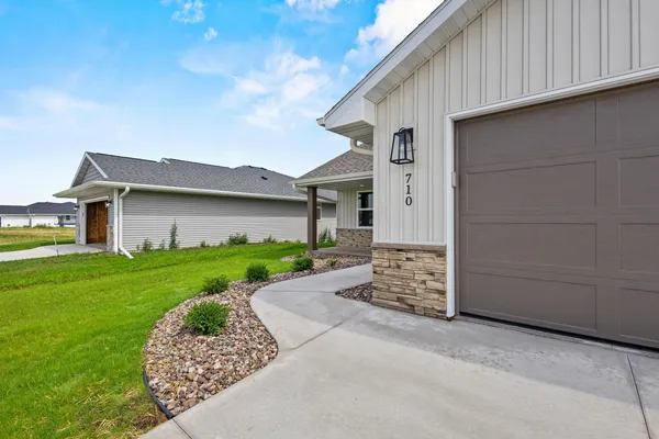 $429,900 | 710 Tambour Court, De Pere, WI 54115