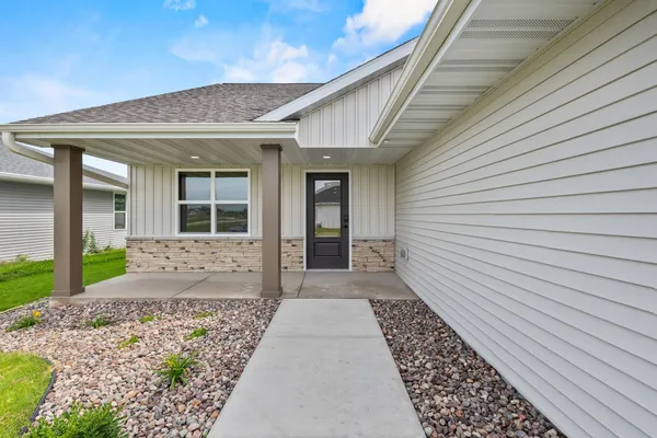 $429,900 | 710 Tambour Court, De Pere, WI 54115