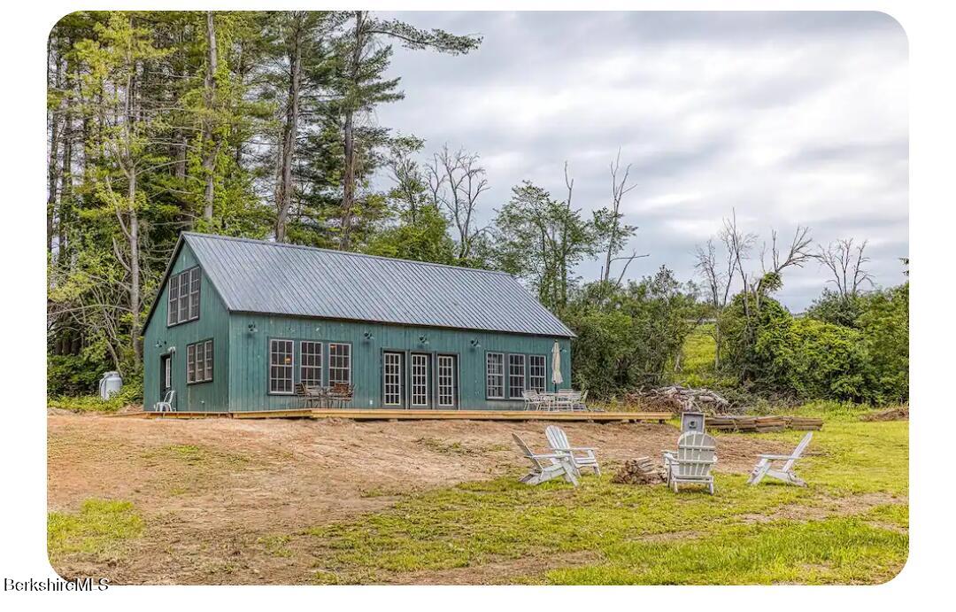 4 South Hill Road Stockbridge, MA 01262 - Photo 1 of 1 Exterior