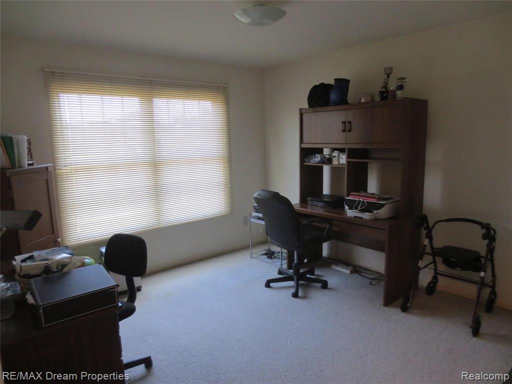 6897 Fox Path Canton, MI 48187 - Photo 24 of 31