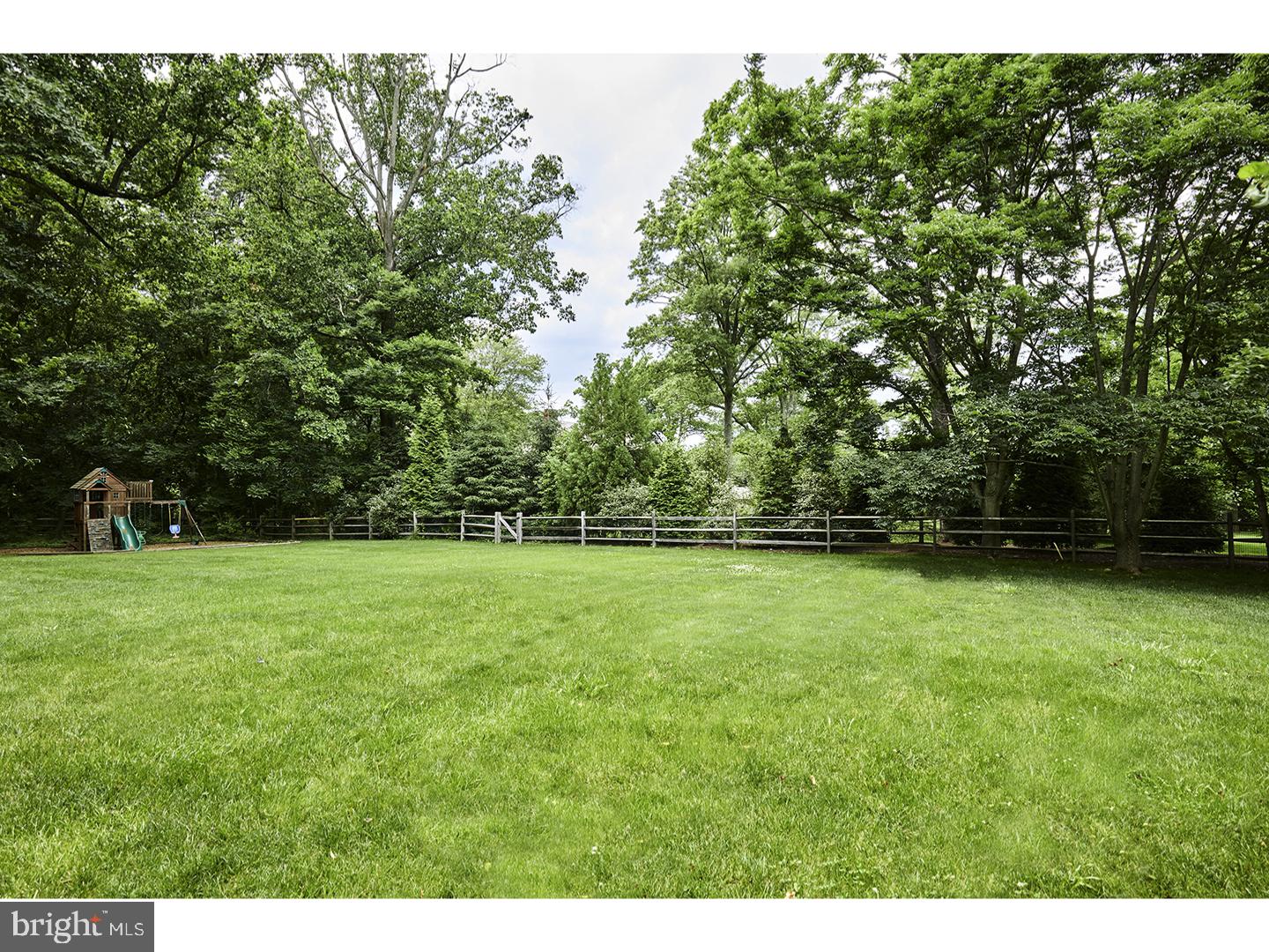 305 Beaumont Road Devon, PA 19333 - Photo 3 of 25