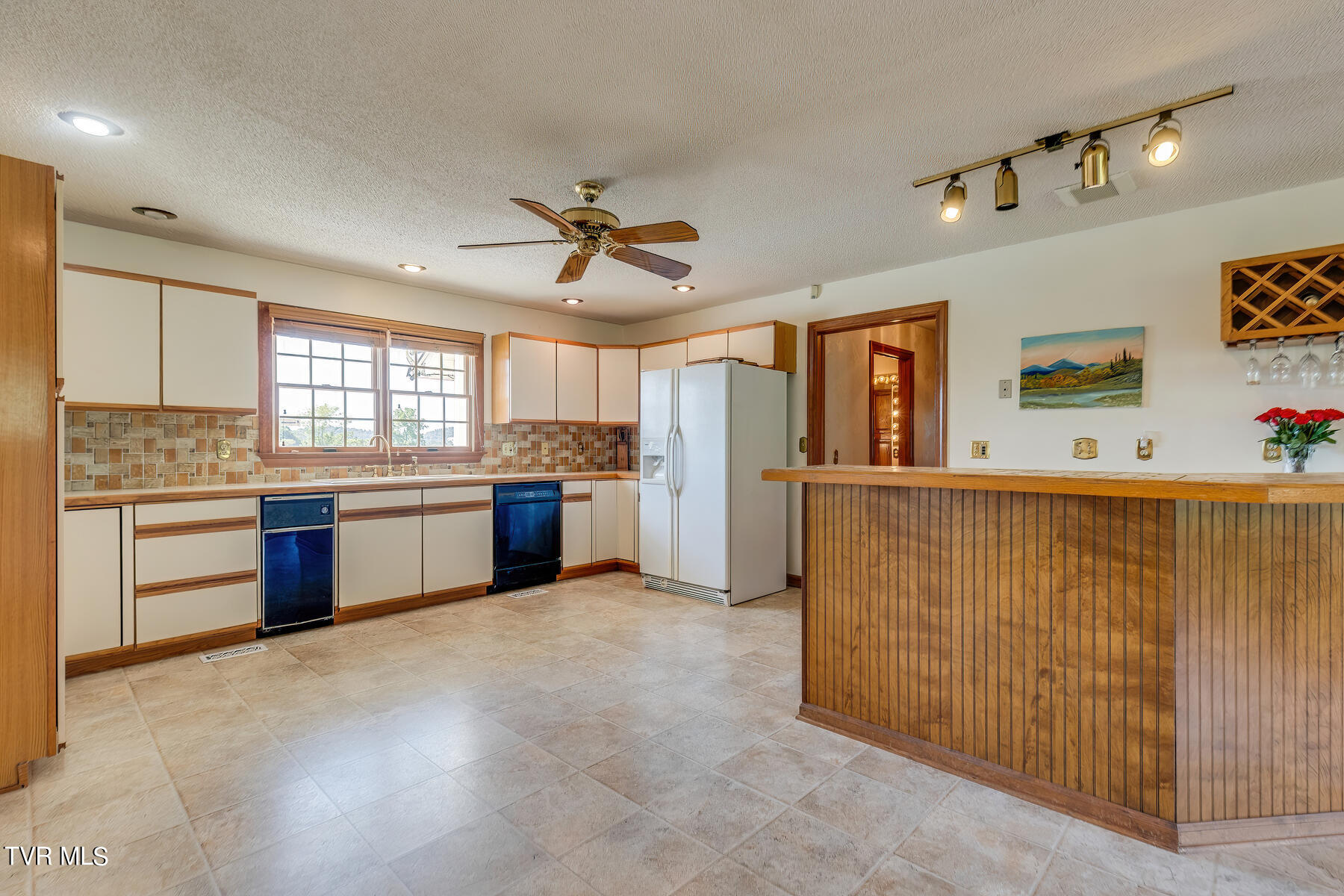 664 Emory Church Road Kingsport, TN 37664 - Photo 20 of 60 019