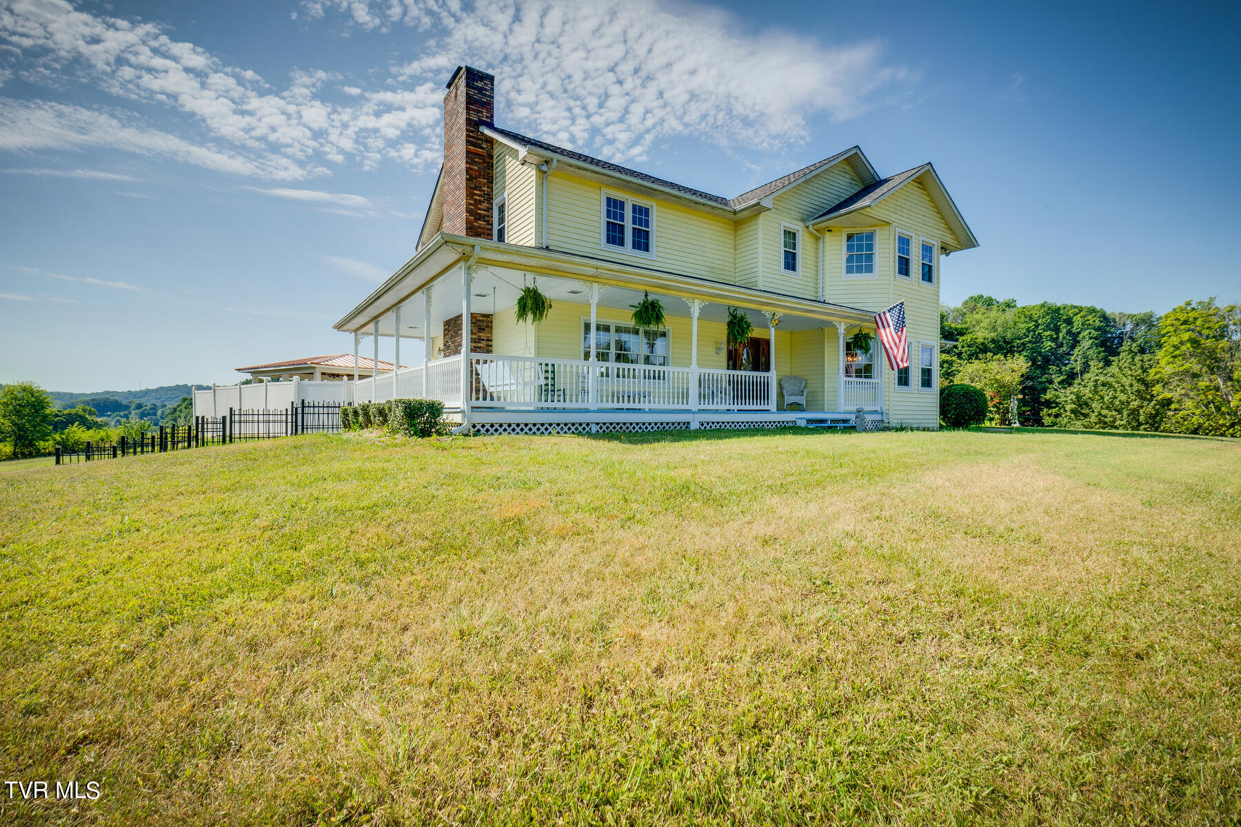 664 Emory Church Road Kingsport, TN 37664 - Photo 2 of 60 003
