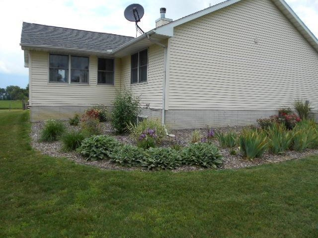 12447 Wells Road Milan, MI 48160 - Photo 6 of 10 Photo 6