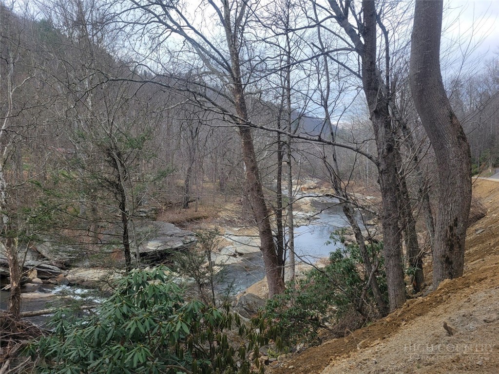 155-157 Sycamore Boone, NC 28607 - Photo 11 of 13