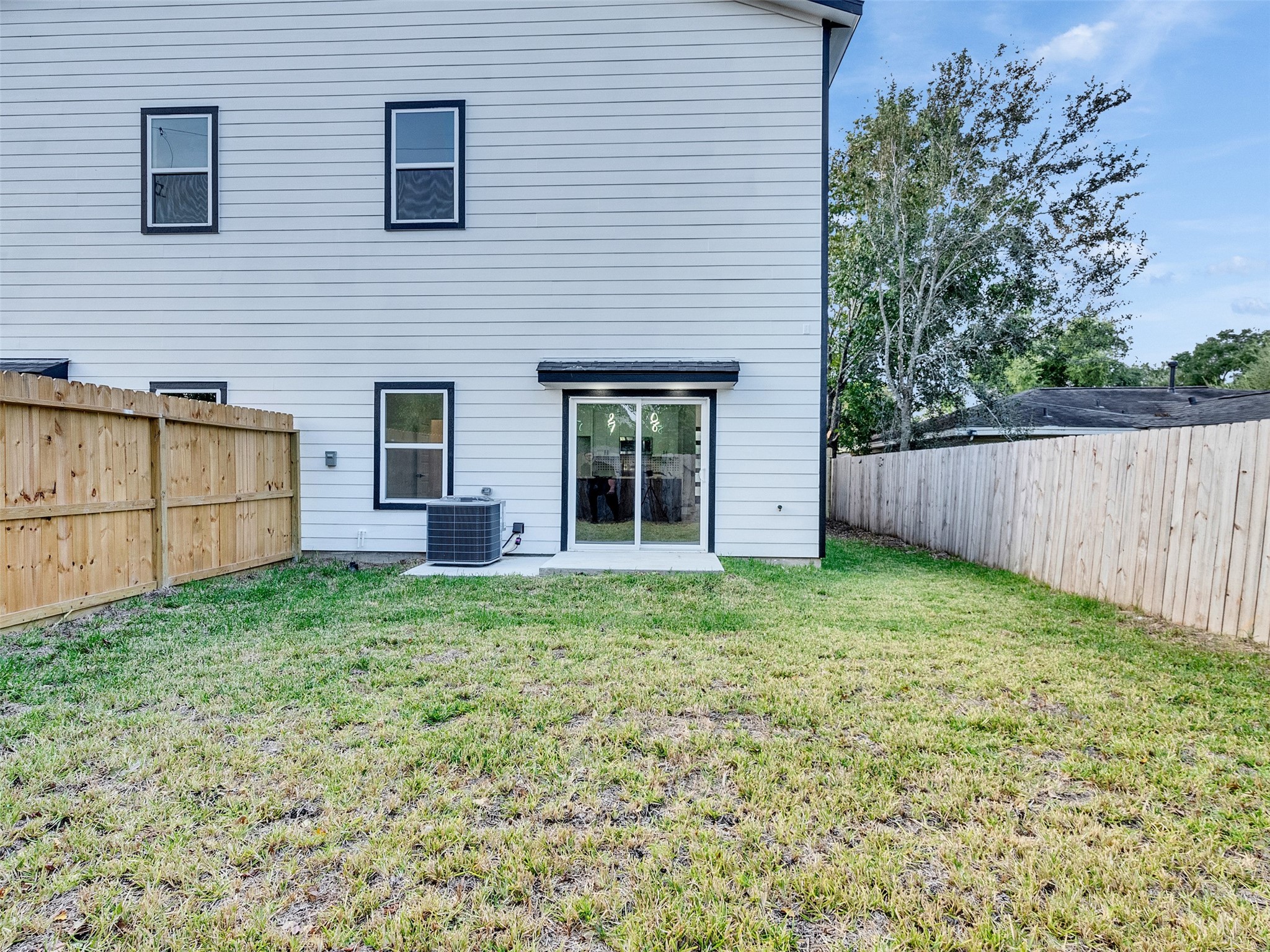 7358 Guadalcanal Road, Unit B Houston, TX 77033 - Photo 34 of 35