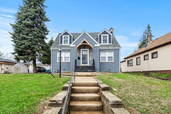 $415,000 | 2718 96th Place, Evergreen Park, IL 60805