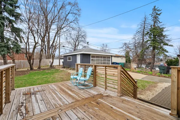 $399,900 | 2718 96th Place, Evergreen Park, IL 60805
