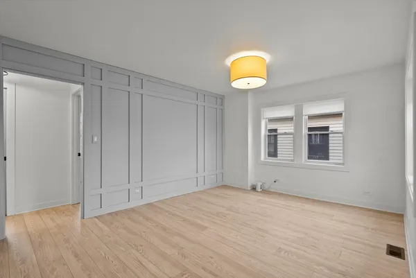 $399,900 | 2718 96th Place, Evergreen Park, IL 60805
