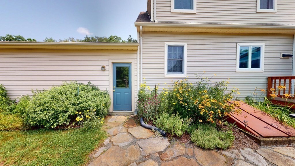 482 Turners Falls Road Montague, MA 01351 - Photo 9 of 41 Gallery Image 9
