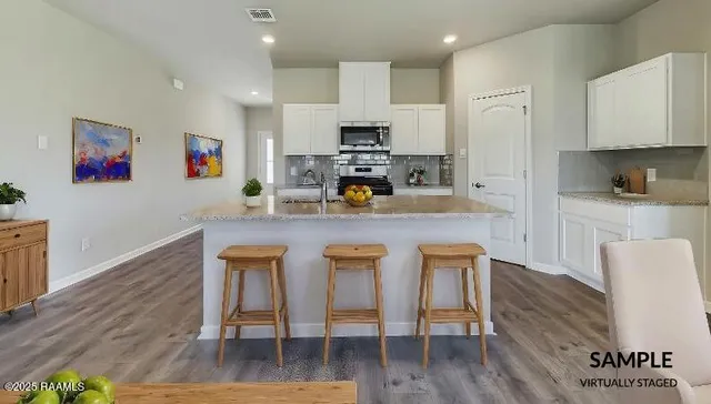 $318,500 | 1502 Highland Drive, New Iberia, LA 70560