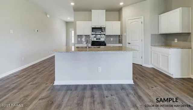 $318,500 | 1502 Highland Drive, New Iberia, LA 70560