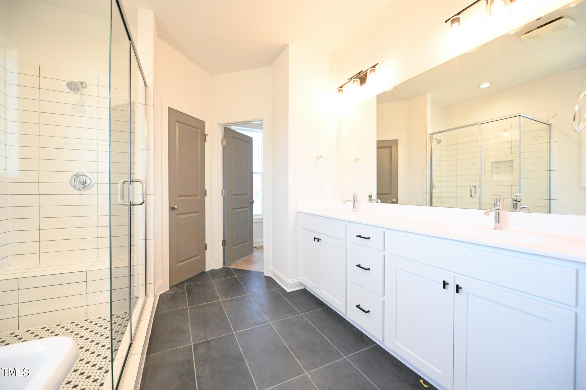 93 Maeview Lane Raleigh, NC 27603 - Photo 20 of 42 020