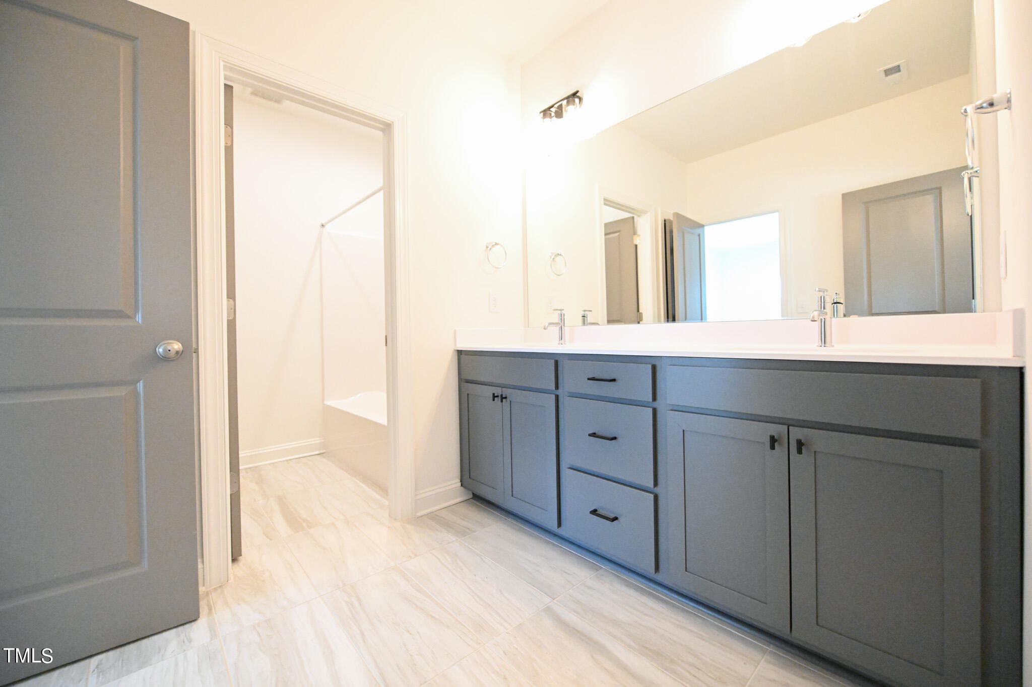 93 Maeview Lane Raleigh, NC 27603 - Photo 32 of 42 032