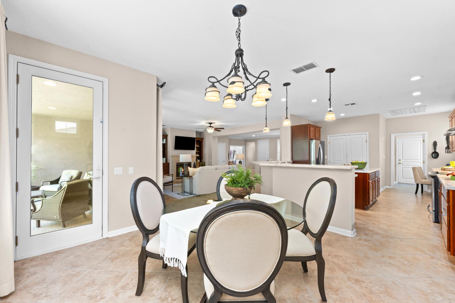2306 Longspur Loop Lincoln, CA 95648 - Photo 17 of 59