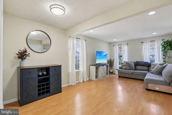 $460,000 | 5720 Cedar Lane, Columbia, MD 21044