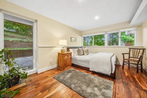 $1,299,000 | 21 Sheffield Terrace, West Orange, NJ 07052