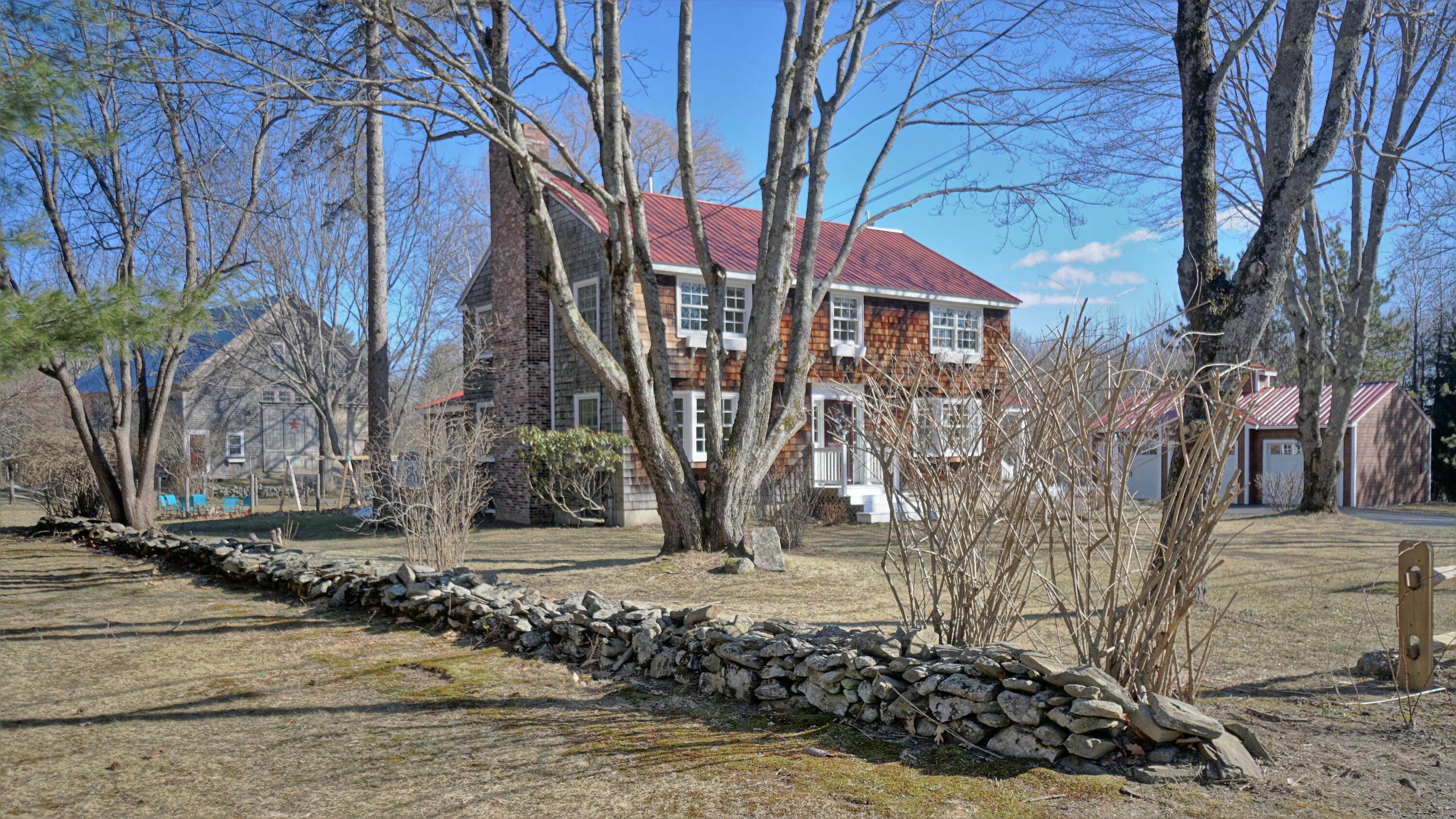 187 North Gorham Road Gorham, ME 04038 - Photo 4 of 133 1 (5)