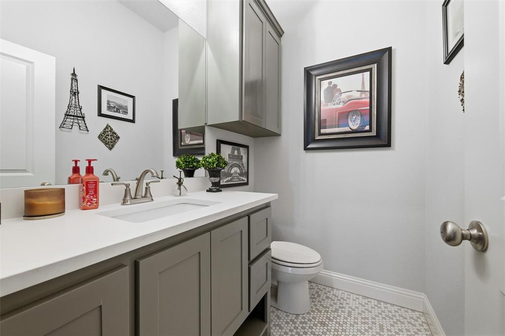 219 Columbia Court Springtown, TX 76082 - Photo 21 of 39