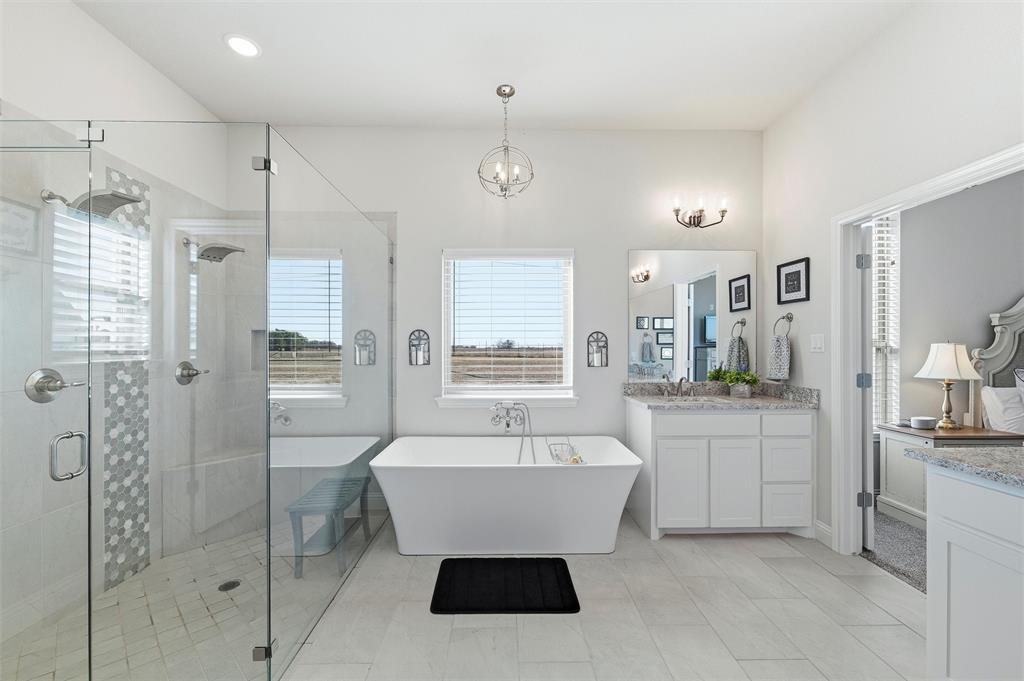 219 Columbia Court Springtown, TX 76082 - Photo 24 of 39