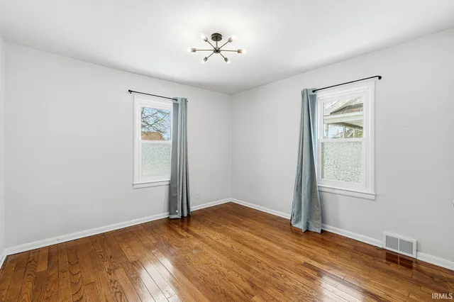 $185,000 | 102 Helen Avenue, Mishawaka, IN 46544