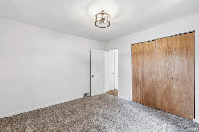 $185,000 | 102 Helen Avenue, Mishawaka, IN 46544