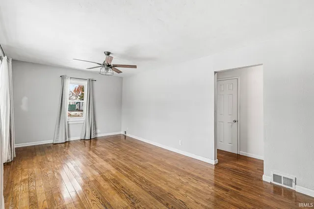 $185,000 | 102 Helen Avenue, Mishawaka, IN 46544