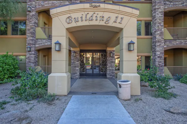$257,700 | 5450 East Deer Valley Drive, Unit 1200, Phoenix, AZ 85054
